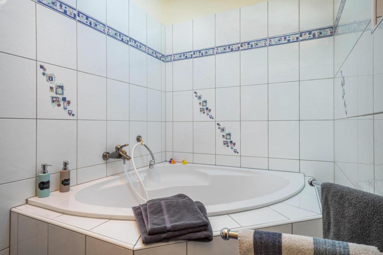 Luxurioeses Penthouse-Appartement Höchst Екстериор снимка
