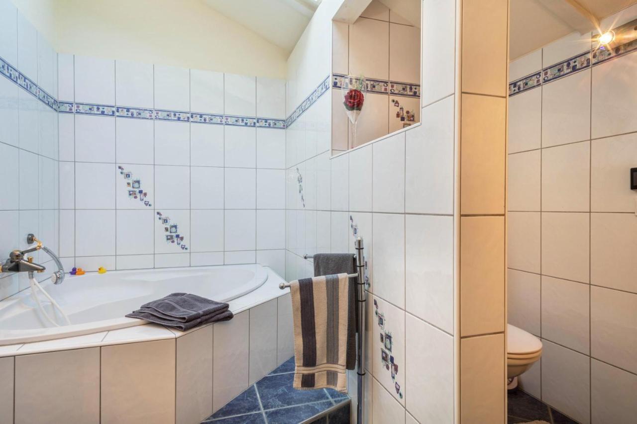 Luxurioeses Penthouse-Appartement Höchst Екстериор снимка
